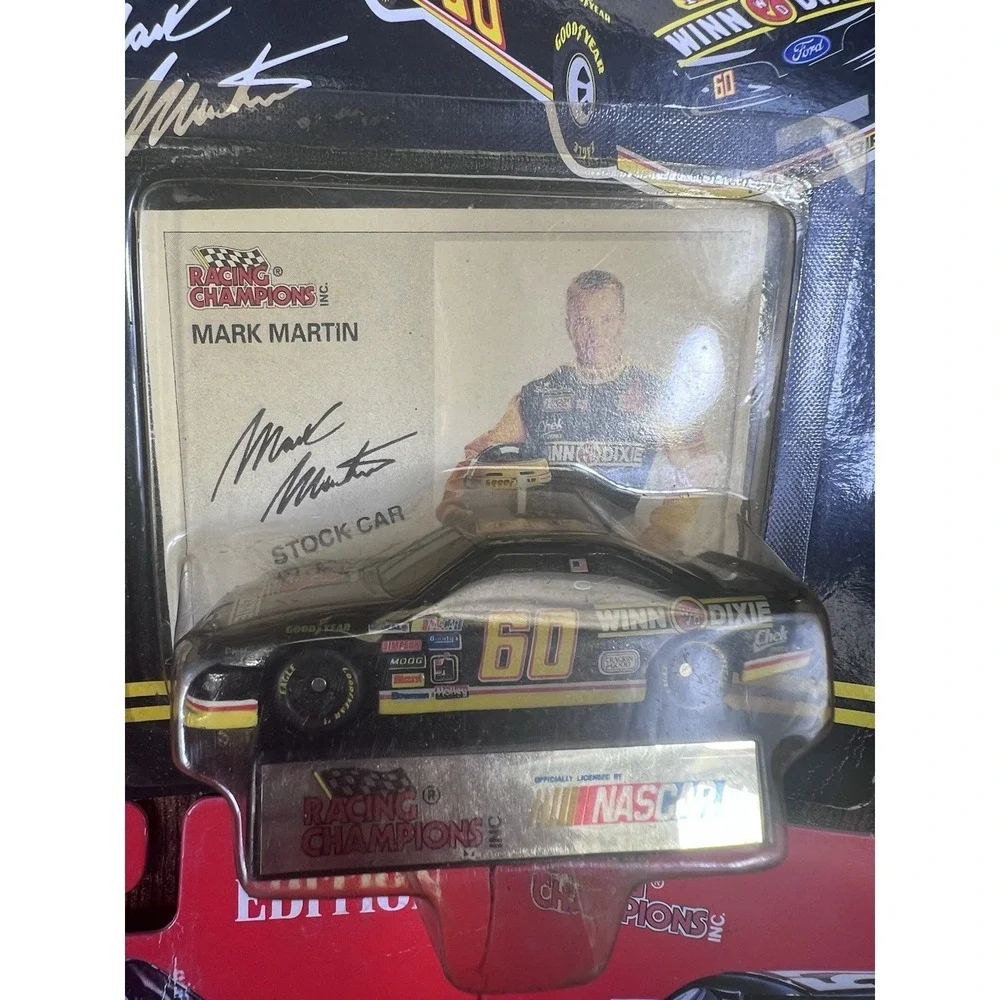 Lot‎ Of 3 Nascar Mark Martin #60 Racing Champions 1994 1:64 Diecast Car & Stand